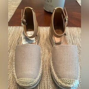 Ana strap sandals size 8.5
